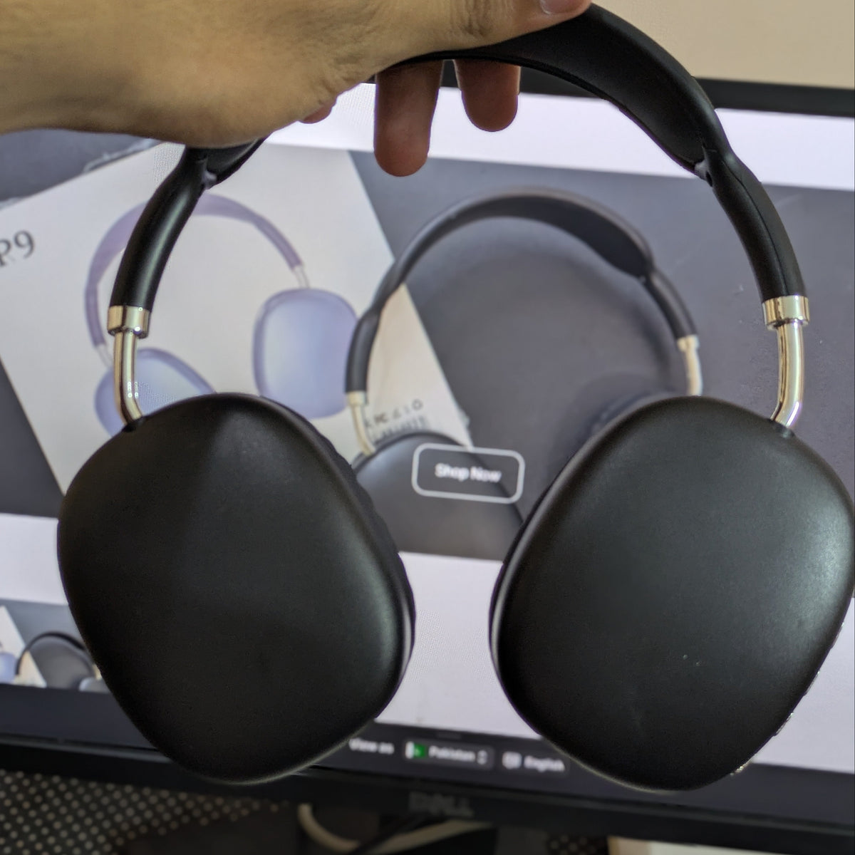 P9 - Wireless Bluetooth Headphones.